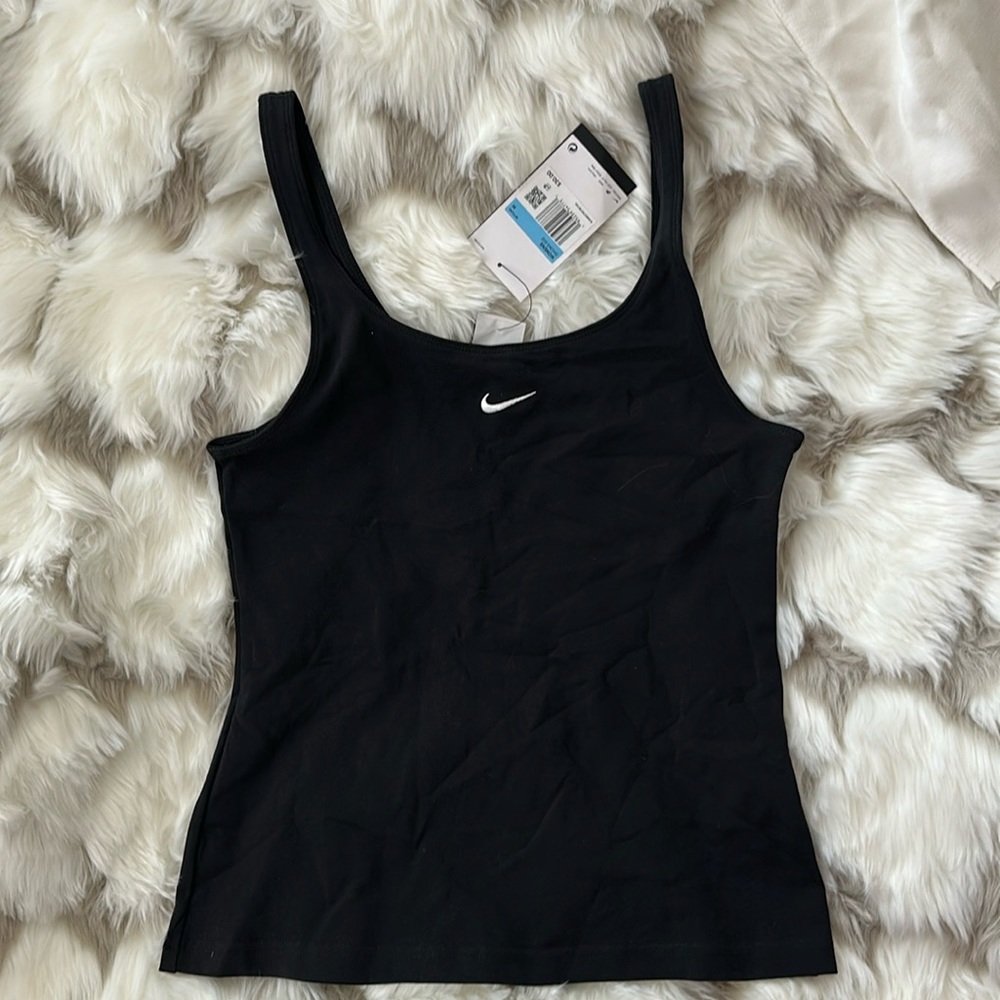 NWT: black Nike tank top